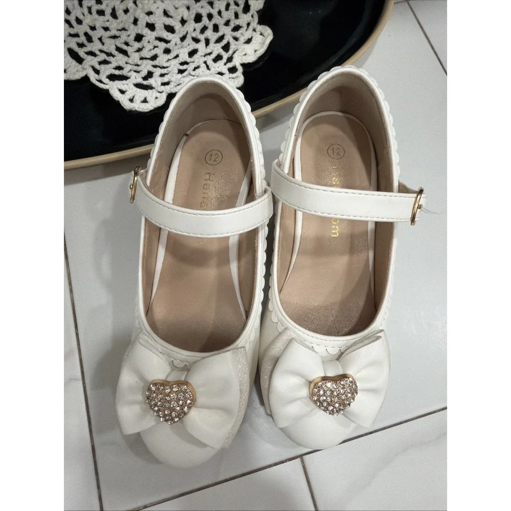 Hehainom Little Girls Emily Strap Mary Jane Shoe Bow Rhinestone Heart 12 White